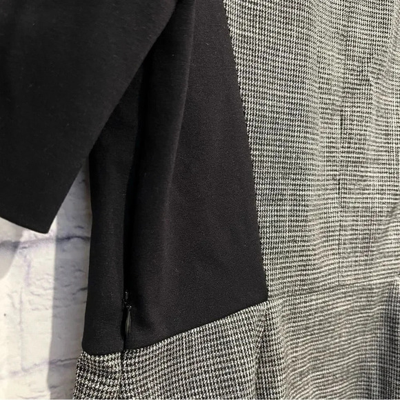 Classiques Entier Short Sleeve Peplum Top Size Medium - Picture 4 of 9